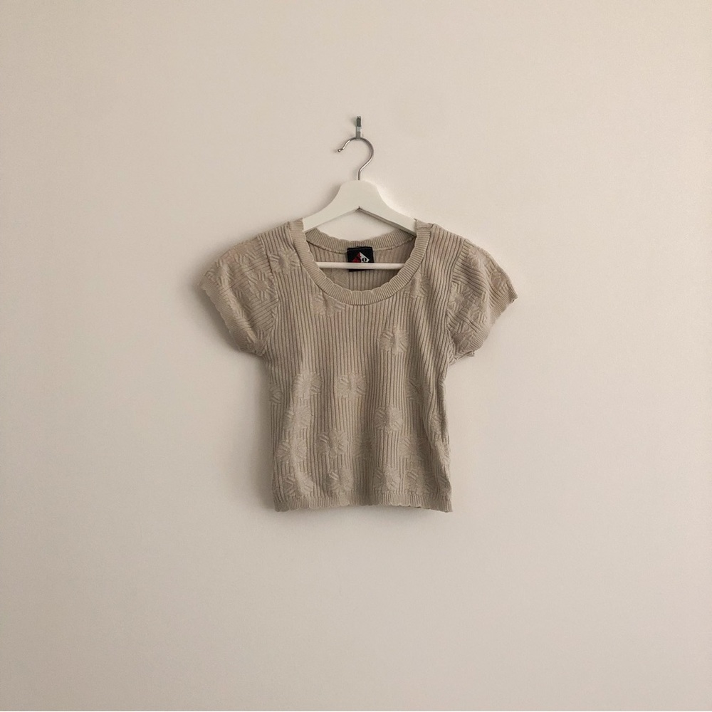 Vintage no boundaries baby tee